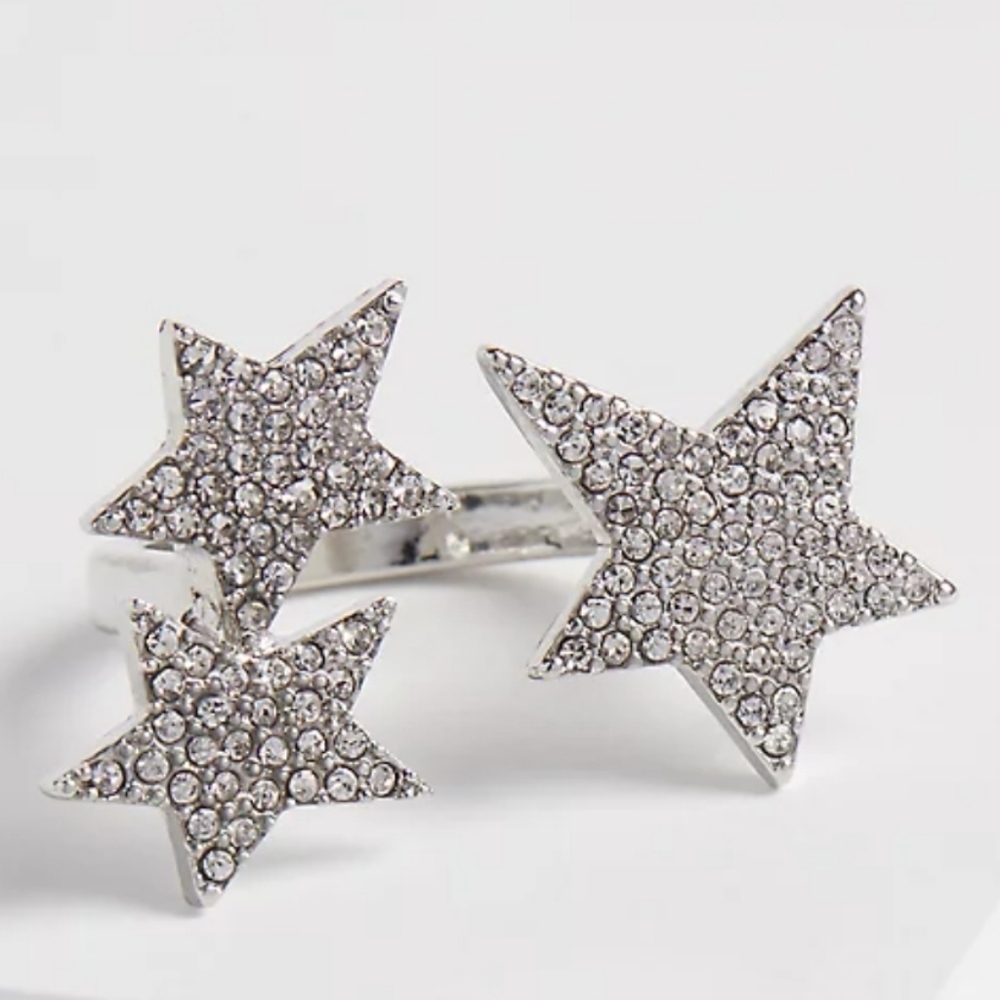 🆕️✨️⭐️PAVE STAR STATEMENT RING⭐️✨️ - Picture 2 of 2